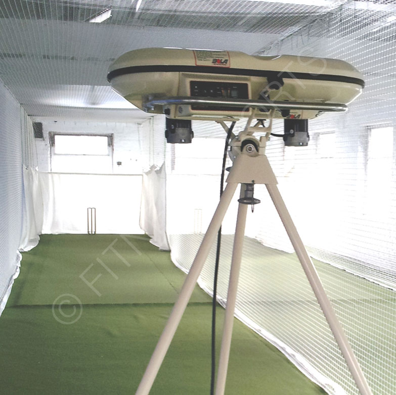 bola cricket bowling machine
