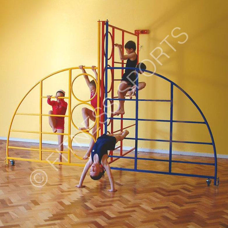 Curved Trio climbing frame PE