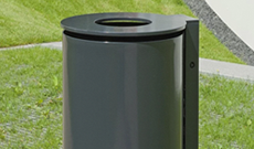 Premier 45ltr steel pole mounted PVC litter bin.