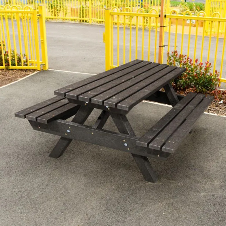 Recycled PVC Outdoor Picnic Table Recycled PVC Outdoor Picnic Table