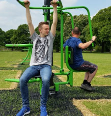 Outdoor fitness equipment