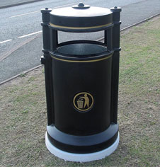 Heavy Duty Plastic Parks Bin