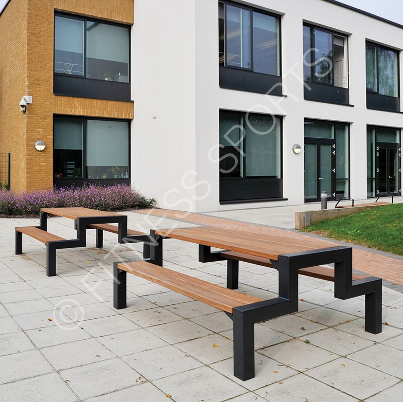 Outdoor Seating Table & Chairs