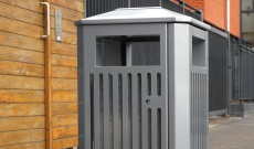 Public gate grid stainless steel litter bin.