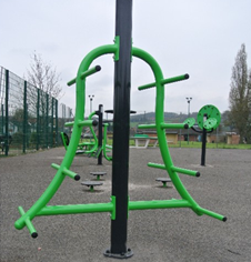 Outdoor fitness equipment